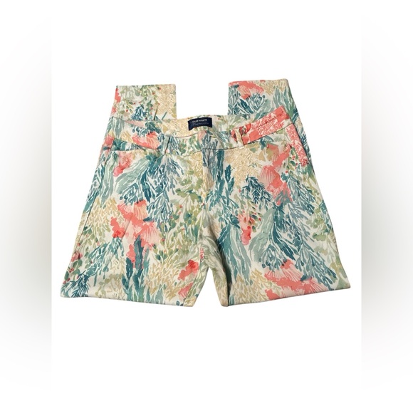 Old Navy Pixie Mid-Rise Floral Print Pants. Size 6 Regular. - Picture 3 of 11